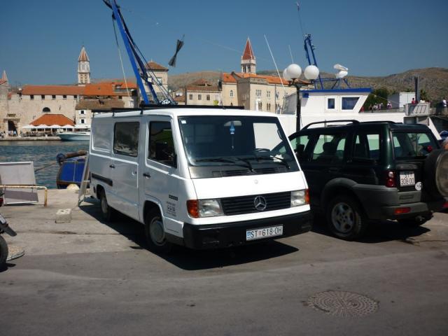 Kollege im Hafen in Trogir